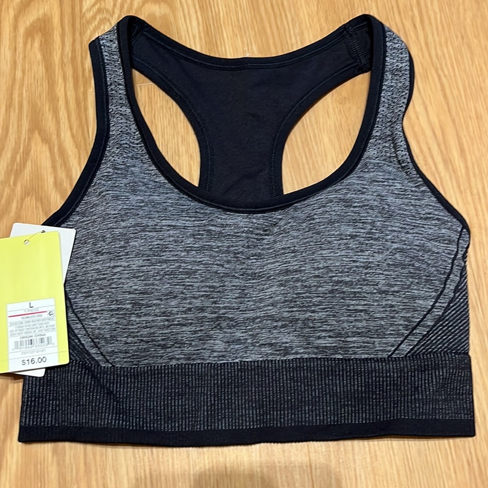 NWT All in Motion Sport Bras- 2 sizes - Picture 2 of 7
